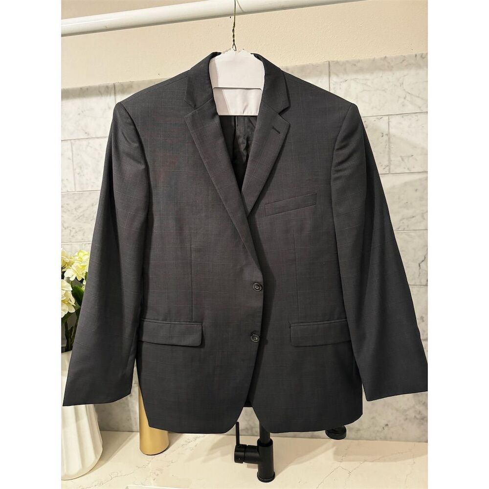 Calvin Klein Men's Gray Wool Suit Jacket Size 44S Two-Button Notch Lapel